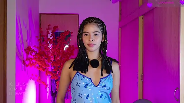 Snapshot of lilijwatson chatting on May 2026 02:18:02 AM lilijwatson online show from May 2026 02:18:02 AM