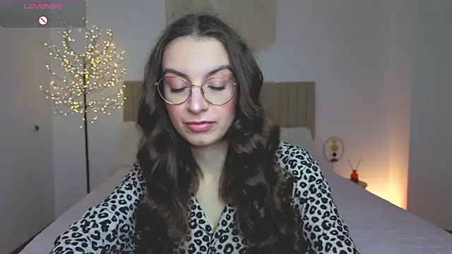 Real cutie1 online show from April 2026 12:52:02 PM