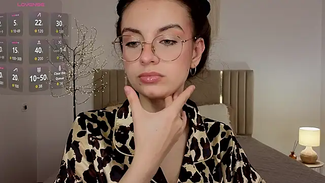 Real cutie1 online show from July 2026 12:42:02 PM