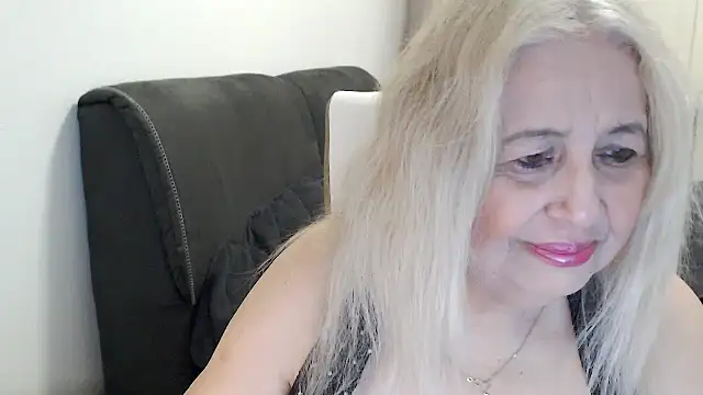 SusiLifeXXX online show from April 2026 07:42:01 PM