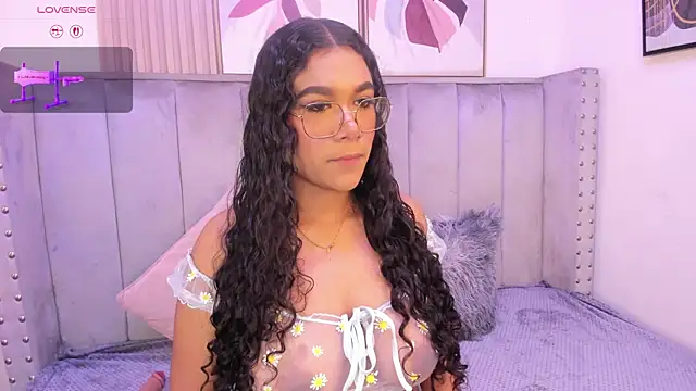 Seshat Hitt online show from April 2026 03:17:01 AM