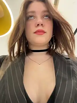 lucy-joy online show from January 2026 10:30:02 AM