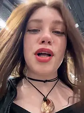 lucy-joy online show from January 2026 12:22:02 PM