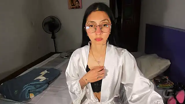 Anais lux online show from March 2026 12:14:01 AM