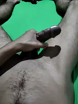 leonardo9348 online show from November 2025 03:29:01 AM