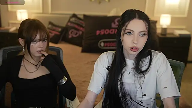 VivianSweet  online show from June 2026 02:33:02 PM