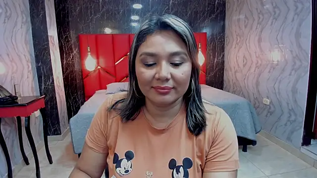 LatinaHoleQueen online show from July 2026 03:37:02 PM