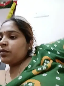 Snapshot of Trisha_71 chatting on June 2026 02:43:02 PM Trisha 71 online show from June 2026 02:43:02 PM