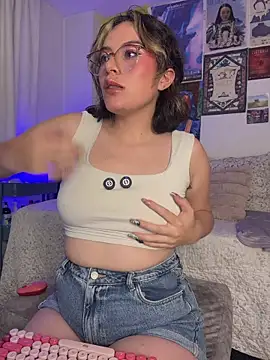 Katheerine online show from April 2026 03:06:01 AM