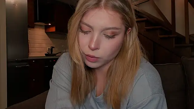 VanillaLivitski online show from November 2025 01:33:02 PM