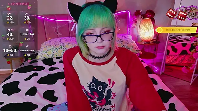 CoralineYoung online show from April 2026 07:06:02 AM