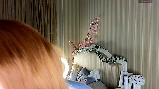 Juuulia  online show from March 2026 02:24:02 PM