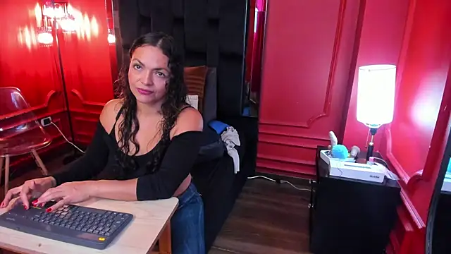 bellarivera  online show from February 2026 07:10:02 PM