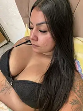 julianamascarada online show from June 2026 04:20:01 PM