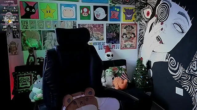 Yuhwan  online show from December 2025 10:28:01 PM