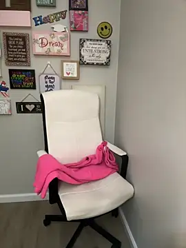 Juicystorm online show from October 2025 03:04:02 AM