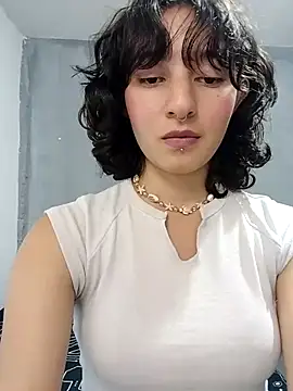 Snapshot of LuaBusch chatting on December 2025 06:19:01 AM LuaBusch online show from December 2025 06:19:01 AM