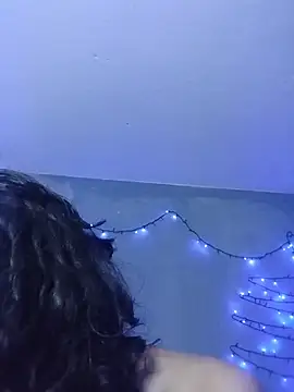 Snapshot of LuaBusch chatting on February 2026 10:04:02 PM LuaBusch online show from February 2026 10:04:02 PM