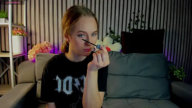 Casey Sweeet online show from March 2026 09:26:01 AM