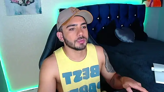 adamhairy online show from April 2026 07:58:02 PM