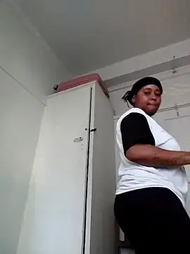 AcetousAbb online show from November 2025 03:12:01 PM