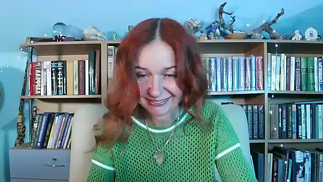 Foxilady357 online show from April 2026 02:00:02 PM