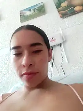 Valenn fernandez online show from April 2026 03:39:01 PM