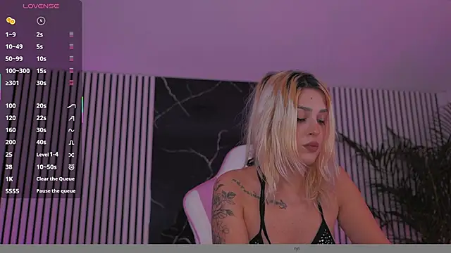 daisyblushh online show from December 2025 04:47:01 PM