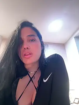 Bella  Wood online show from March 2026 08:15:01 PM