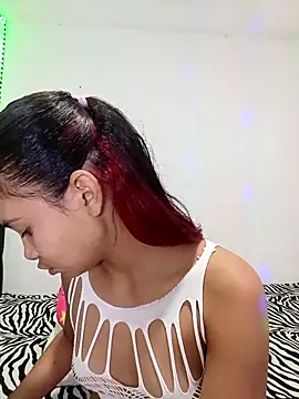 liz7skinny online show from April 2026 08:06:02 PM