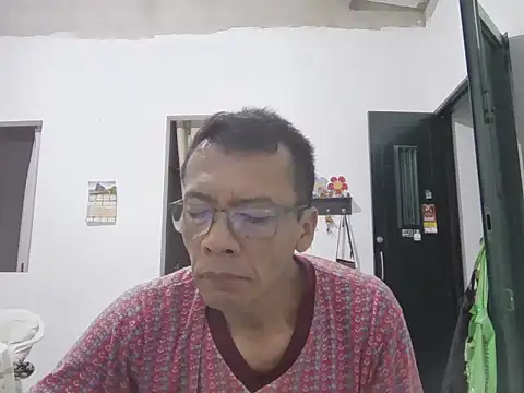 Snapshot of skinnylatino51 chatting on June 2026 01:30:01 AM skinnylatino51 online show from June 2026 01:30:01 AM