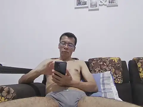 Snapshot of skinnylatino51 chatting on June 2026 12:26:01 AM skinnylatino51 online show from June 2026 12:26:01 AM