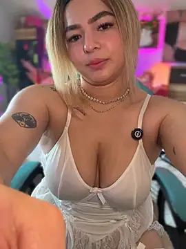 OriannaFox online show from June 2026 05:10:02 PM