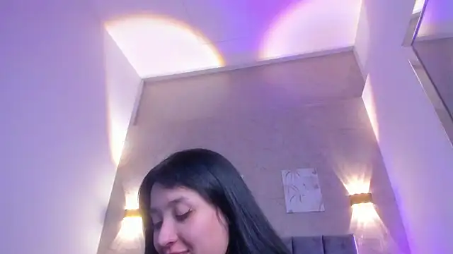 Lunaa bellaa online show from April 2026 08:20:02 PM