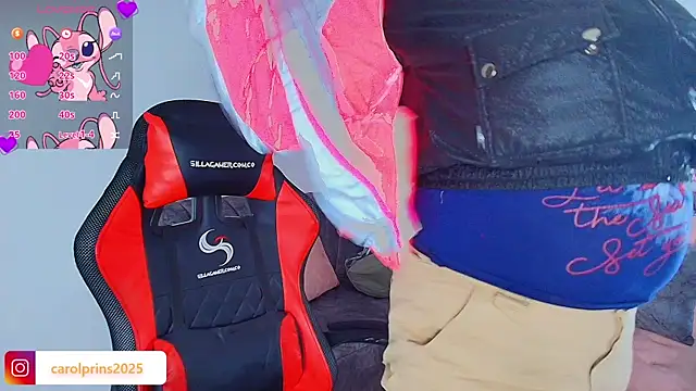 carolinhe  online show from October 2025 07:58:01 PM