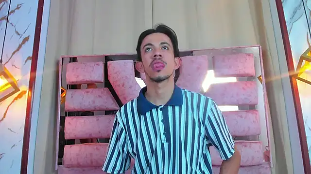 kameron and Nick online show from December 2025 08:02:02 PM