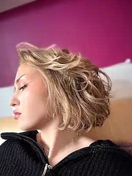 KellyKeler online show from April 2026 10:09:02 AM