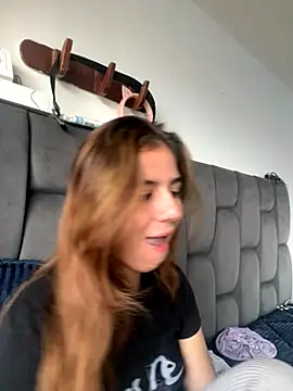 AllieYourGirl online show from November 2025 10:10:02 PM