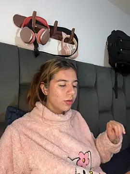 AllieYourGirl online show from November 2025 03:16:02 AM