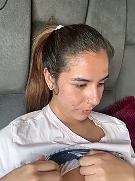 AllieYourGirl online show from December 2025 07:53:02 PM