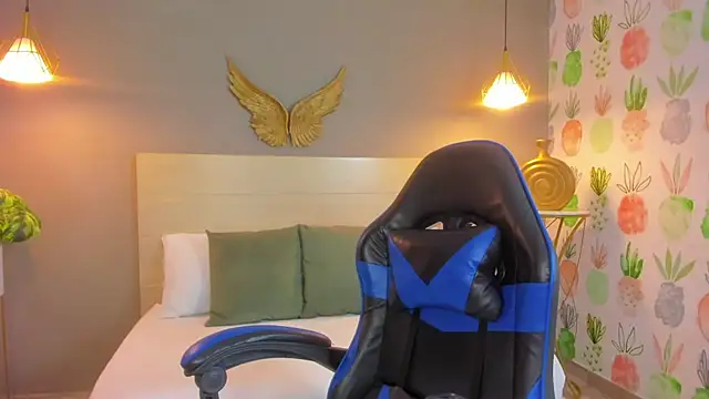 kitty sweeety  online show from April 2026 12:55:01 PM