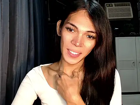 ladyhotcuming online show from July 2026 09:32:01 PM