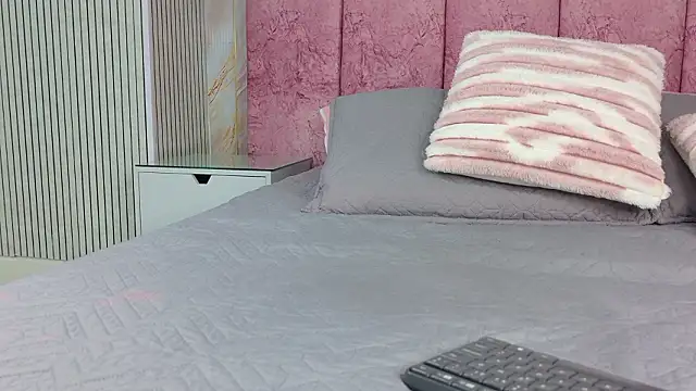 emmacurvy online show from March 2026 03:12:02 AM