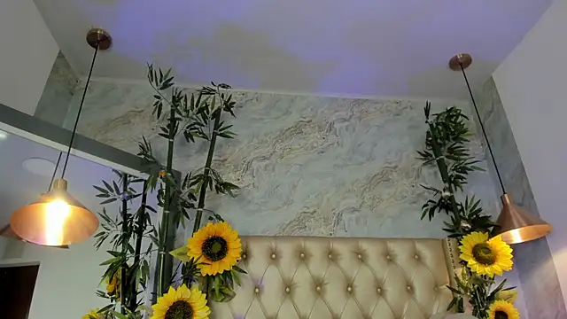 Snapshot of LittleeJaz chatting on July 2026 02:37:01 AM LittleeJaz online show from July 2026 02:37:01 AM