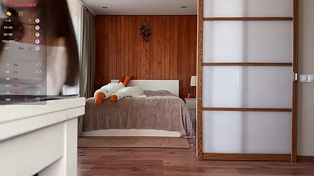 Snapshot of PlumyBun chatting on September 2025 04:25:01 AM PlumyBun online show from September 2025 04:25:01 AM