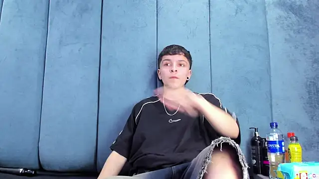 Megan Thompson  online show from March 2026 02:06:02 AM