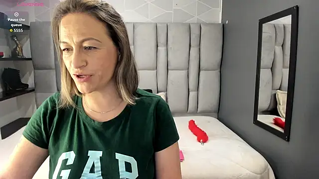 Charlot milf online show from March 2026 12:11:01 PM