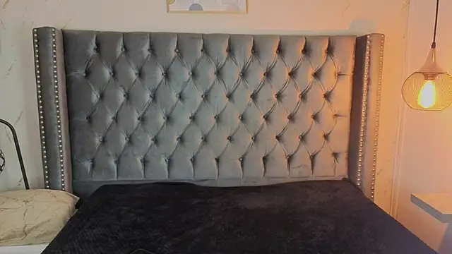 Anya Belth online show from April 2026 07:32:01 PM