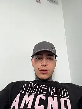 samm4044 online show from April 2026 04:51:02 PM