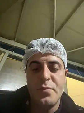 Semihh35 online show from April 2026 01:41:02 AM